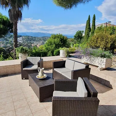 Haus Mit Garten Ueber Der Bucht Von Cannes Holiday home *